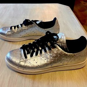 Adidas Stan Smith Premium Silver Ostrich Sneaker AQ4706 Mens Size 10 Textured